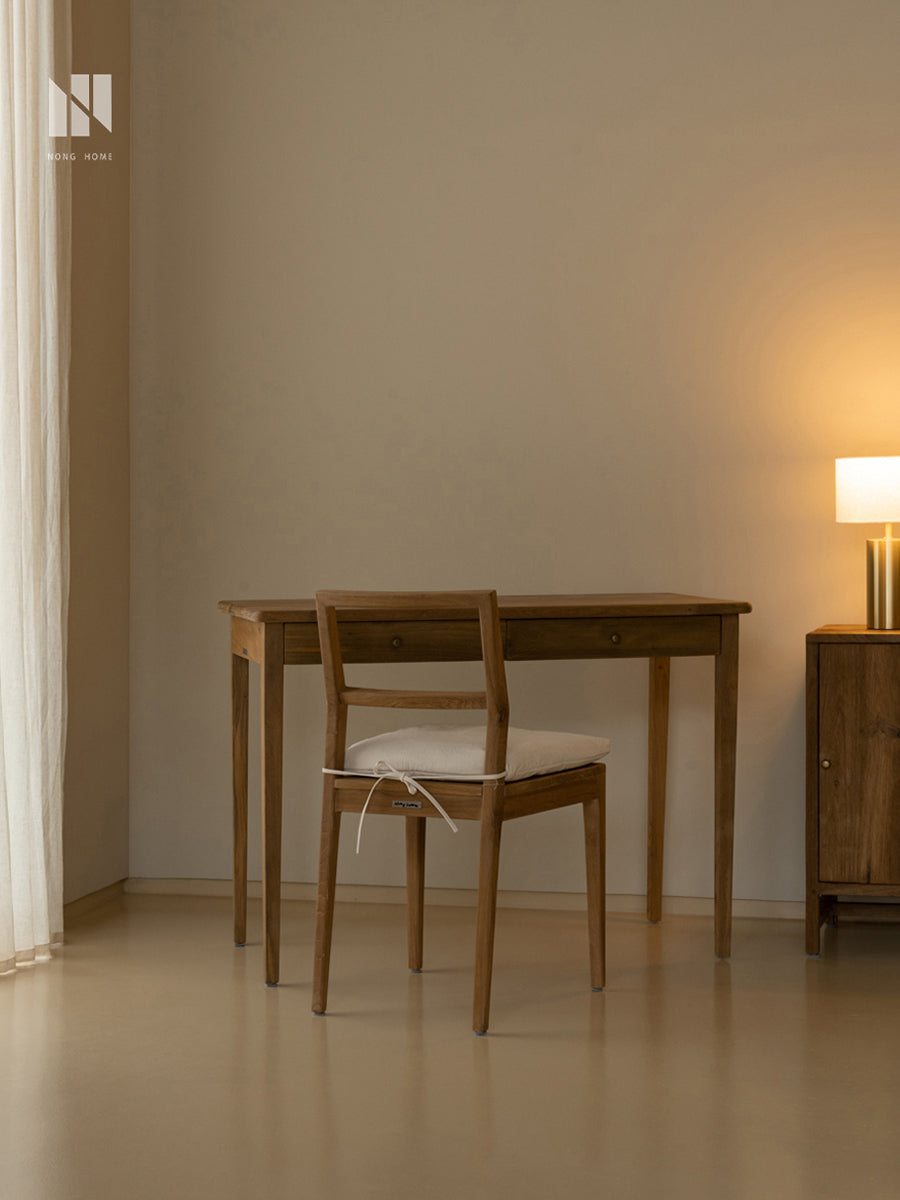 Retro Minimalist Solid Wood Desk for Small Spaces