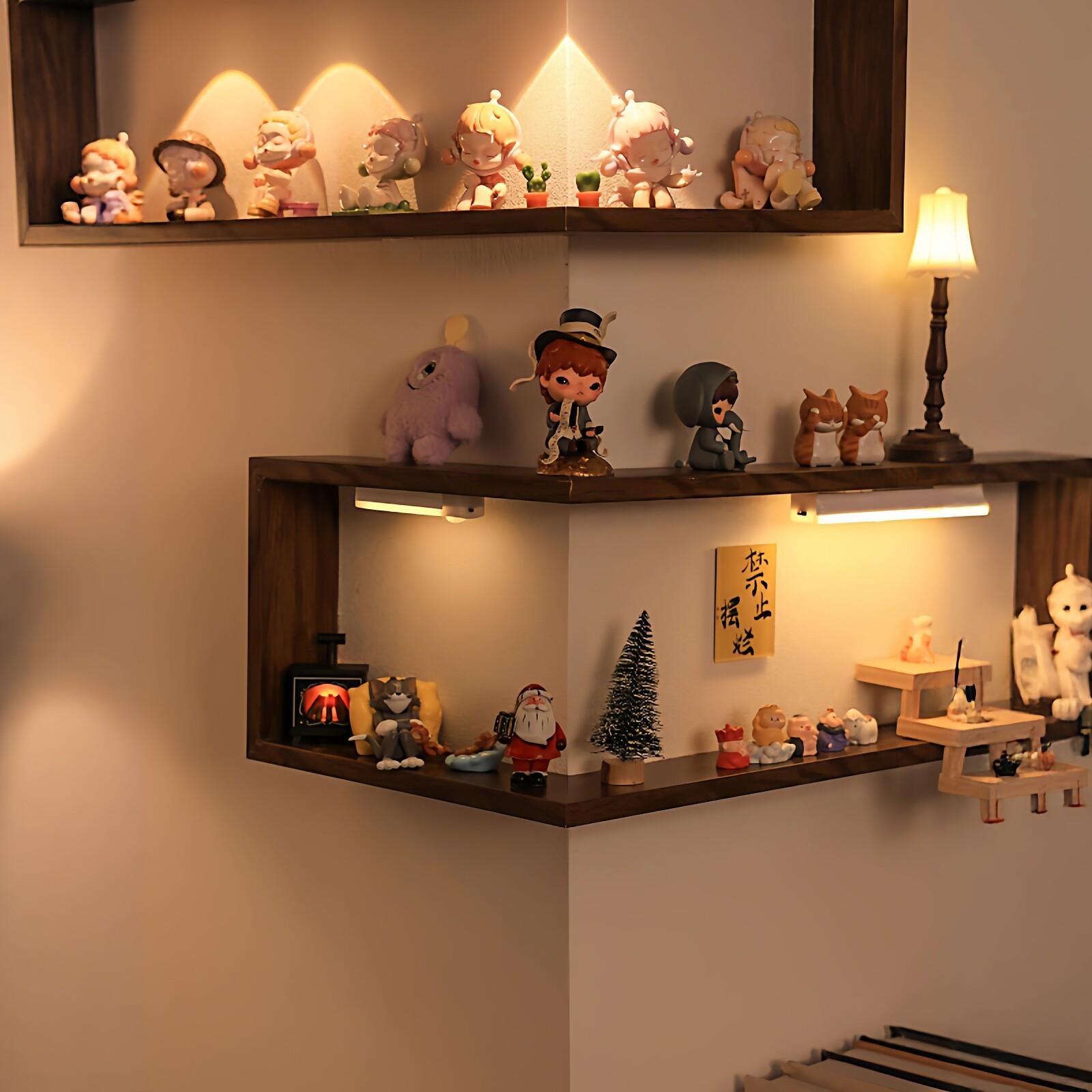 Wall-Mounted Model Display Shelf Solid Wood Corner Organizer